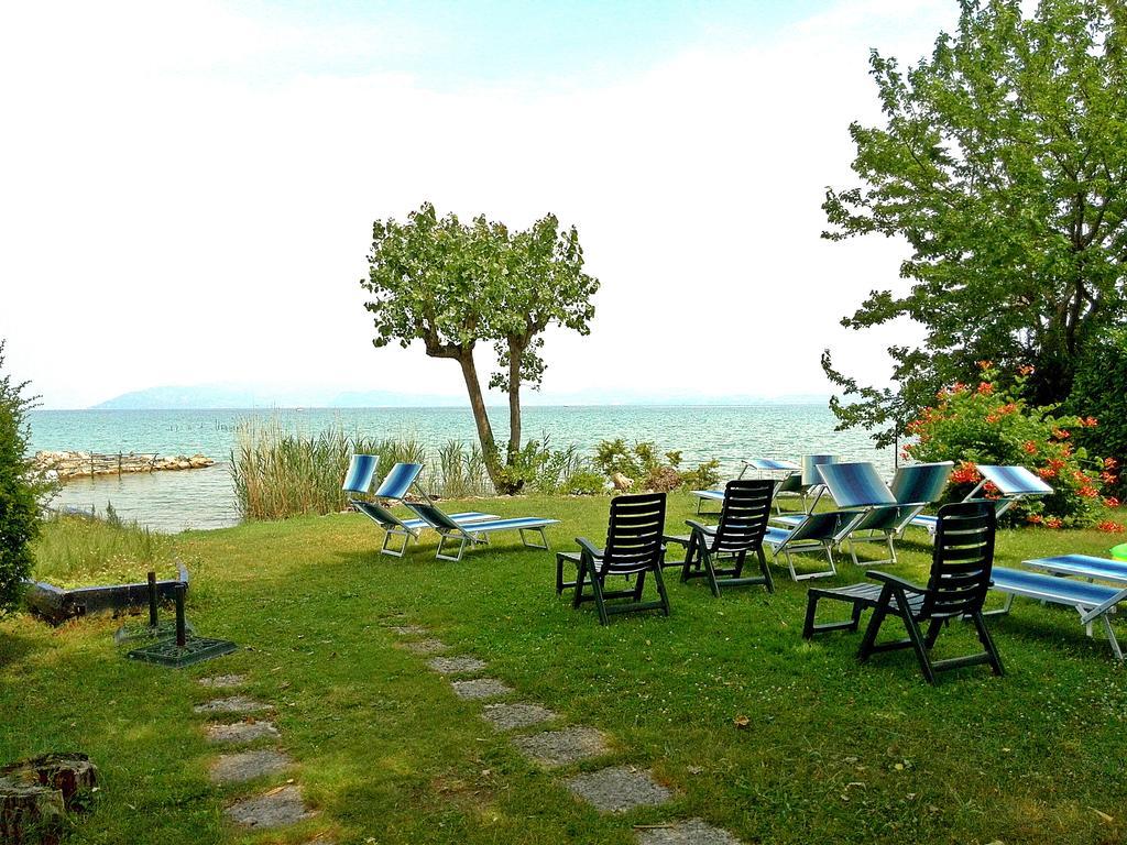 Albergo Il Biancospino Сирмионе Экстерьер фото